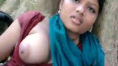 Muslim Girls Xxx - Bangladeshi sexy muslim girl first time outdoor sex with lover hot ...