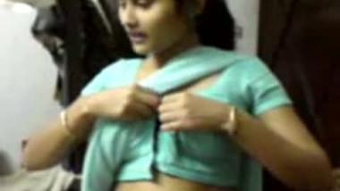 Desi aunty yml porn mms videos on Freeindianporn.mobi