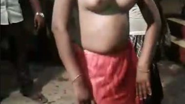 Zrezzer - Indian village bhabhi nude outdoor dance front of public hot tamil ...