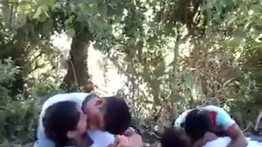 380px x 214px - Indian school girls outdoor romance hot tamil girls porn