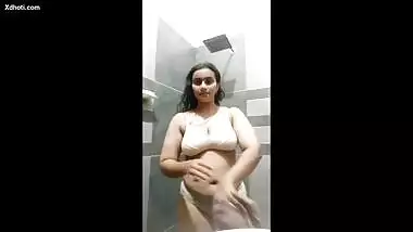 Kerala girl irfana undressing