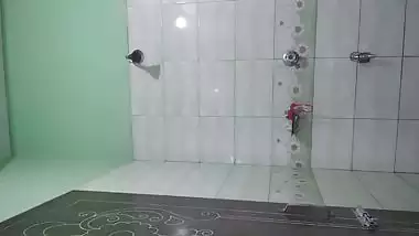 Indian girl after bath nude show for boyfriend