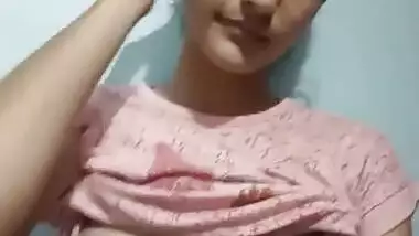 Desi cutie showing tits