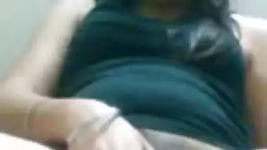 Indian Girl Self-Recording & Playing With Her Hairy Pussy