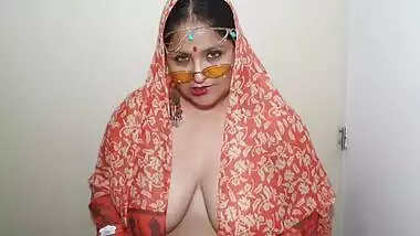 Namaste - Indian XL girl