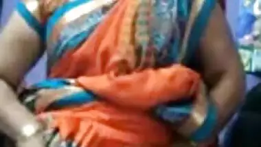 Desi Bhabhi pussy selfie amateur video