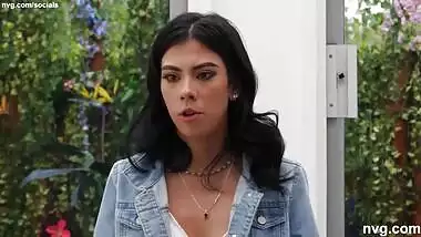 Latina with a perfect bubble butt really wants to do something exciting in LA and boy did she!