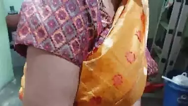 Yellow saree maid lifting her dress for boss full anal entry