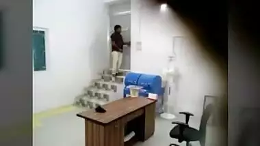 Desi girl office room fuck