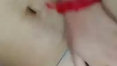 Indian teen wet pussy fingering video