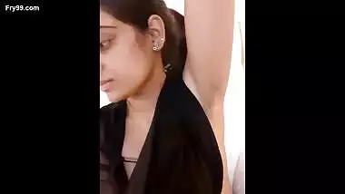 Super Horny Girl Showing Boobs And Pussy