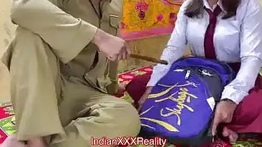 20 years old desi school girl sex with police