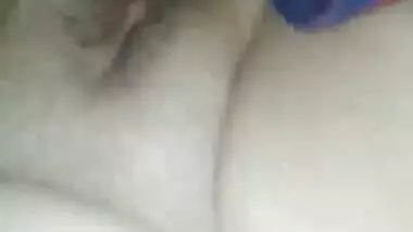 Beautiful Pakistani bhabi squirting during Fucking with Face