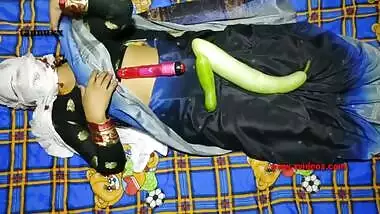 Amateur Desi chick masturbates using huge vegetables and XXX toy