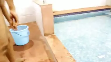 mona bhabhi stylish fucking in a swimming pool