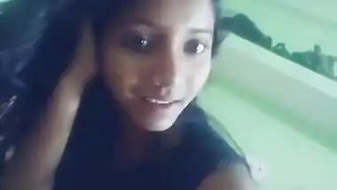 Desi teen showing pussy 
