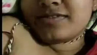 Desi boobs show of Bengaluru girlfriend on webcam chat