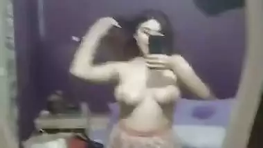 Topless mirror video of big boobs girlfriend