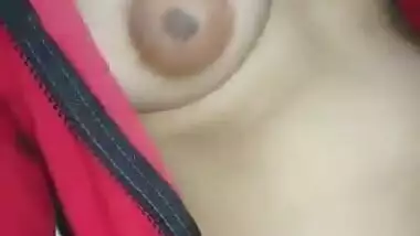 Bengali girl showing boobs