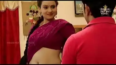 NAVEL - Hot Desi Aunty Seducing Romance with House Owner Son
