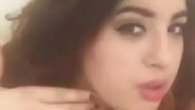 Desi Cute selfie showing her hot beautiful boobs