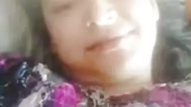 Desi aunty show her big boob selfie video