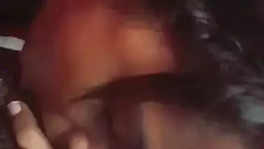 Desi girl sucking cock in car