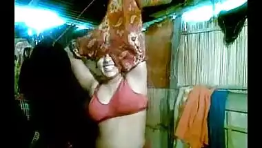 Indian Village Girl Getting Naked For Boyfriend On Camera