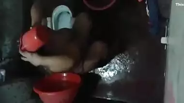 Hidden Cam Bathing Video Of Indian Neighbor Aunty