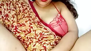 Beautiful bhabi masturbating pussy in online