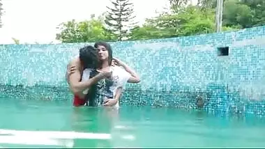 Outdoor xxx movies college girl sex with lover