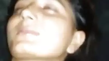 Lover drills 18-year-old GF’s tight pussy in teen sex MMS