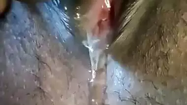 Bangla xvideo of a perverted Jija licking his Sali’s pussy
