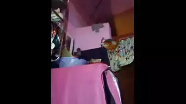 Bengali sex video of teen girl massaging her boobs