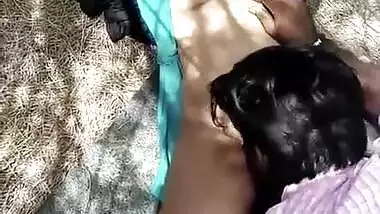 Tamil outdoor pussy licking MMS
