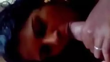 Exclusive- Desi Horny Bhabhi Sucking Lover Dick