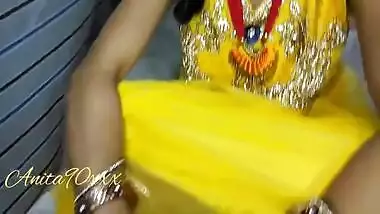 Indian Hot Bhabhi Ki Chudai Yellow Sute Me Hindi Sex Video