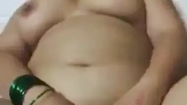 Desi Randi pussy captured nude on cam before sex