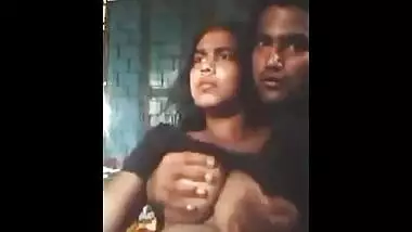 Bangladeshi bhabhi boobs pressing Selfie