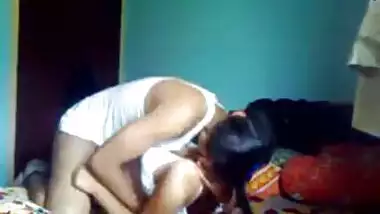 Desi leaked video of indian gf and bf indian leaked porn