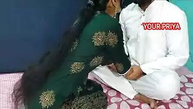 Bindaas chachi aur bhatije ki gandi wali Bhojpuri sex clip