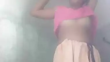 Dehati wife showing naked pussy after stripping saree