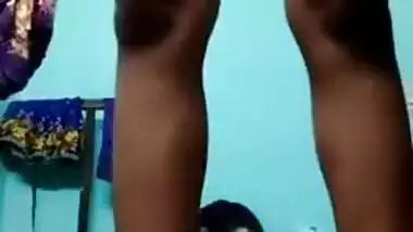 Indian teen fingering and body show for bf