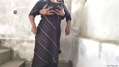 Desi Indian Viral Couple Hardcore Fucking on Stairs