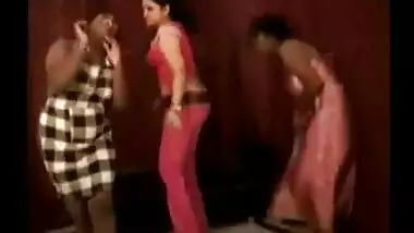 Big boobs girls Indian spanking video