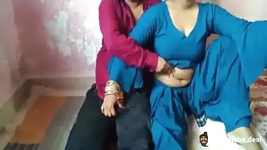 A horny guy bangs his big ass lover in the Bangladeshi bf