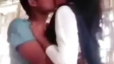 Desi tanker Bhabhi nude MMS selfie for her secret lover