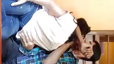 Bengali cousin sister kissing and foreplay viral sex