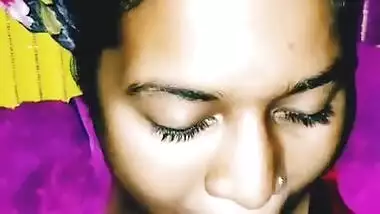 Desi girl has oral XXX quickie with boyfriend in amazing close-up clip