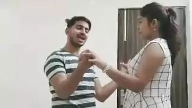 Desi dance and ass show (old)
